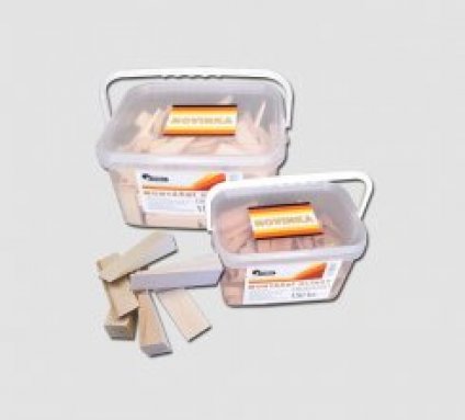 Klínky montážní 65x18x12-0 mm - balení 150 ks vědro